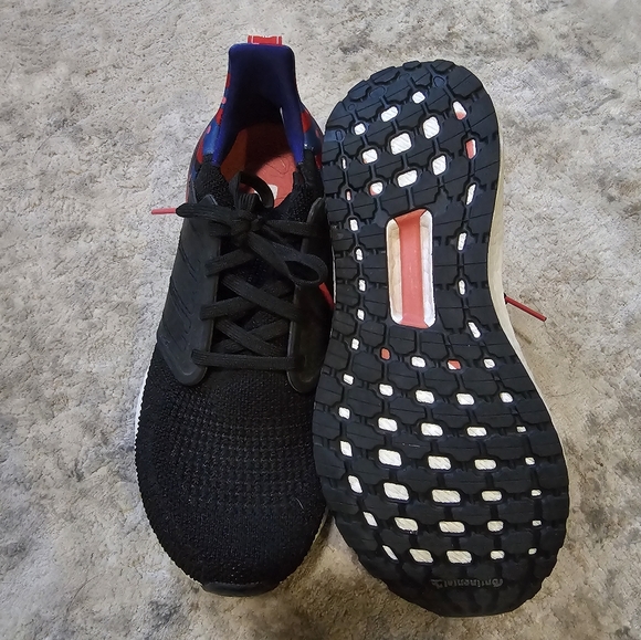 Adidas Ultra Boost - Picture 3 of 3